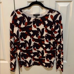 Ann Taylor long sleeved think sweater.